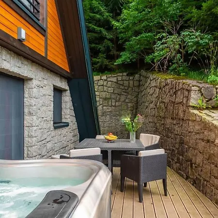 Apartment Adelka 104, Private Wellness - Whirlpool, Sauna, Parking Spindleruv Mlyn