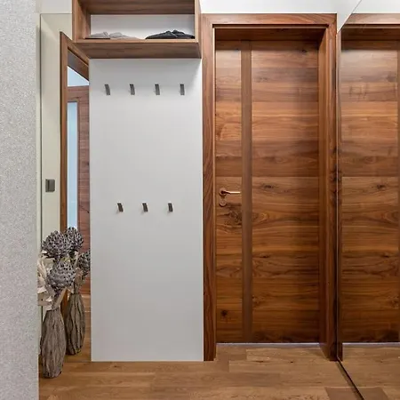 Adelka 104, Private Wellness - Whirlpool, Sauna, Parking Lejlighed *