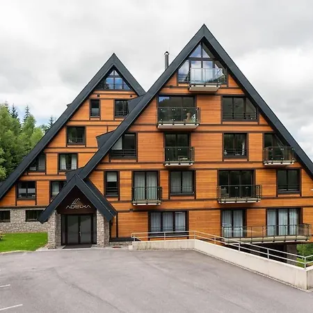 Apartamento Adelka 104, Private Wellness - Whirlpool, Sauna, Parking