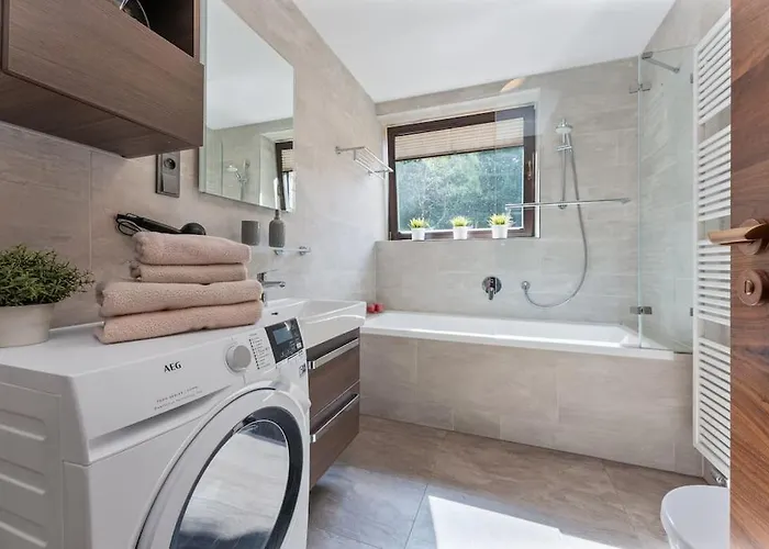 Adelka 104, Private Wellness - Whirlpool, Sauna, Parking شقة